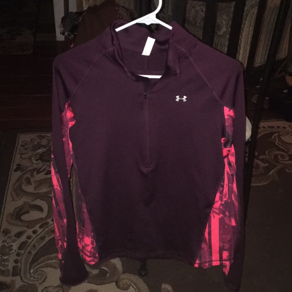 Under Armour quarter-zip fleecy pullover